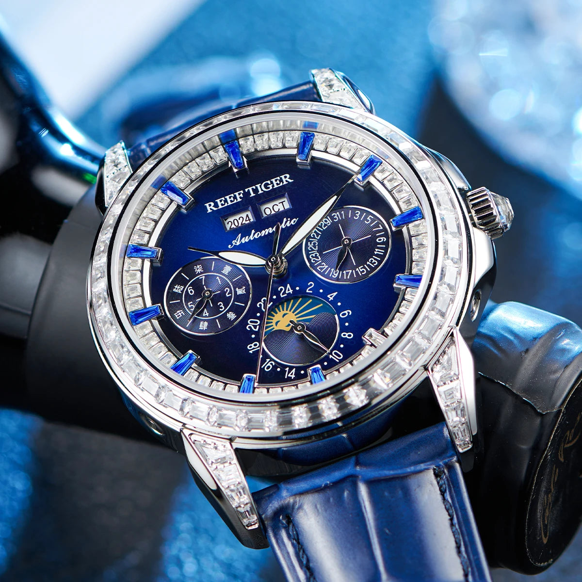 Reef Tiger MoonPhase Automatic Watch – Blue Dial