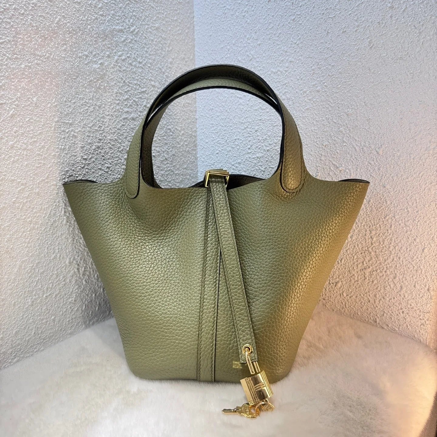 Handcrafted Genuine Leather Bucket Bag