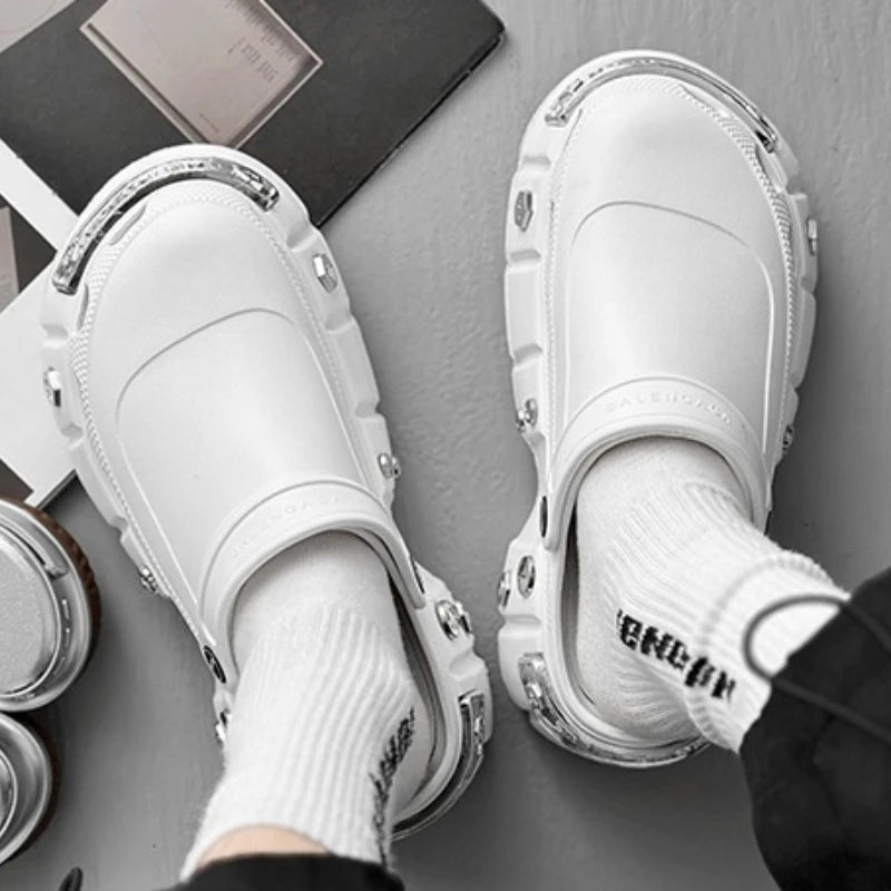 Fashion Crown Rivet Platform Sandals