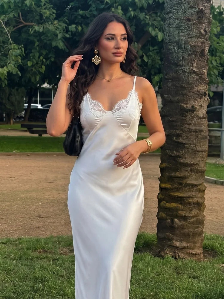 Retro Lace Stitching Backless Maxi Dress