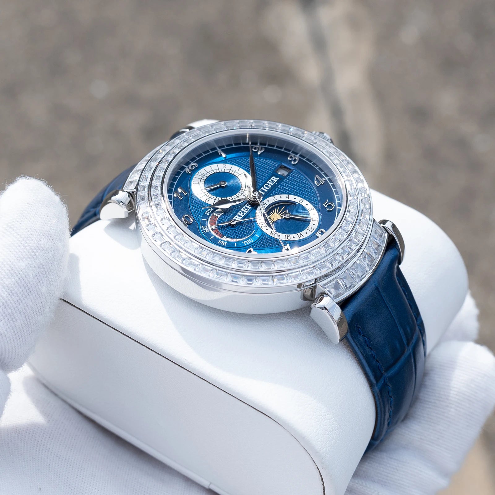 Reef Tiger RGA19S3 Automatic Moonphase Watch