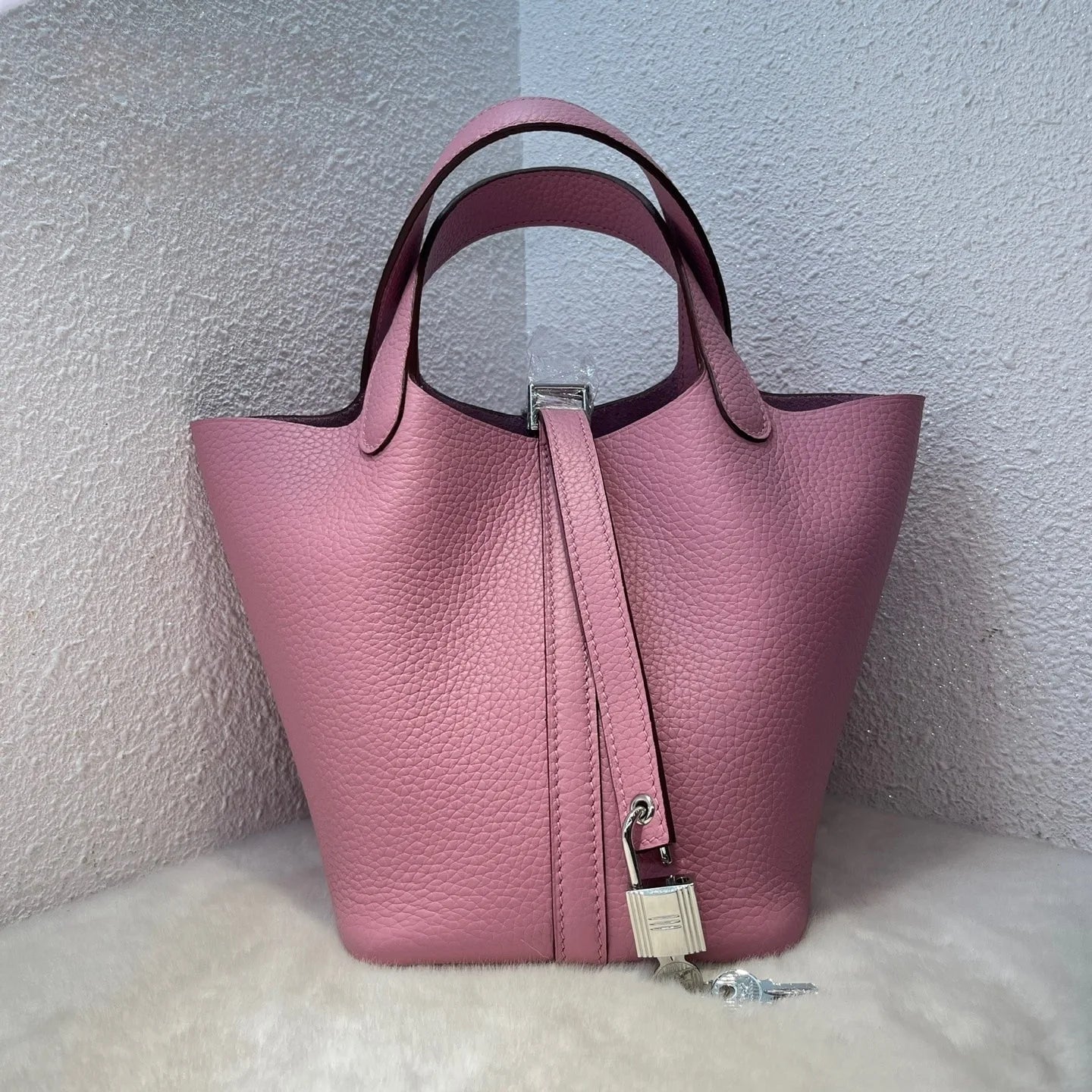 Handcrafted Genuine Leather Bucket Bag