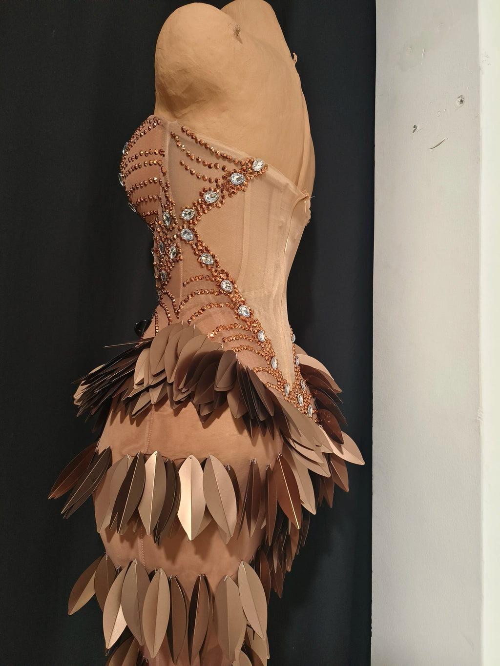 Sexy Sparkly Rhinestone Leaf Strapless Sheer Long Dress – Women’s Party & Eveningwear