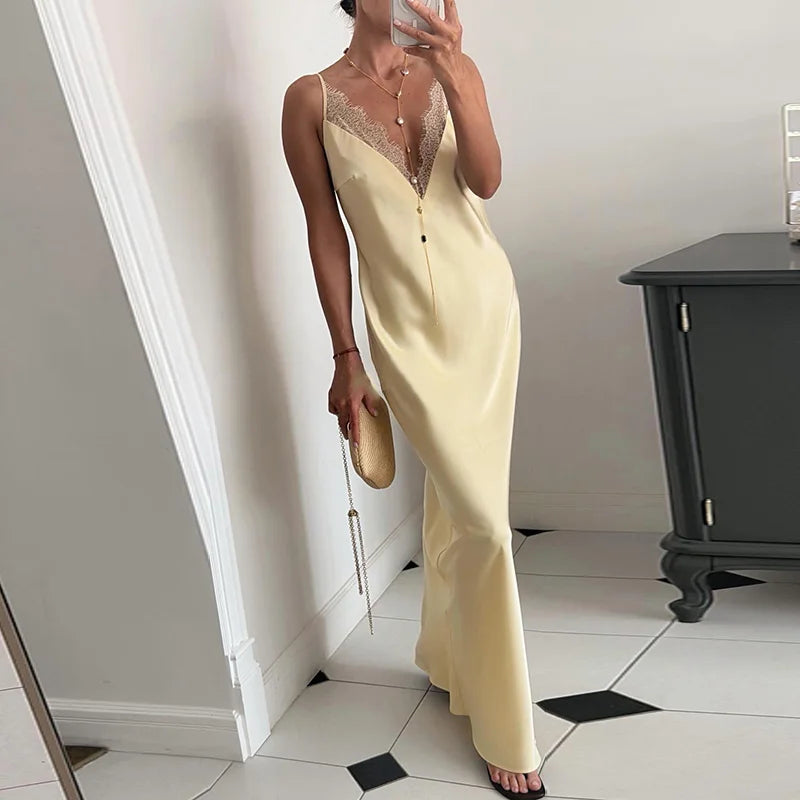 Elegant Strapless Lace Solid Dress