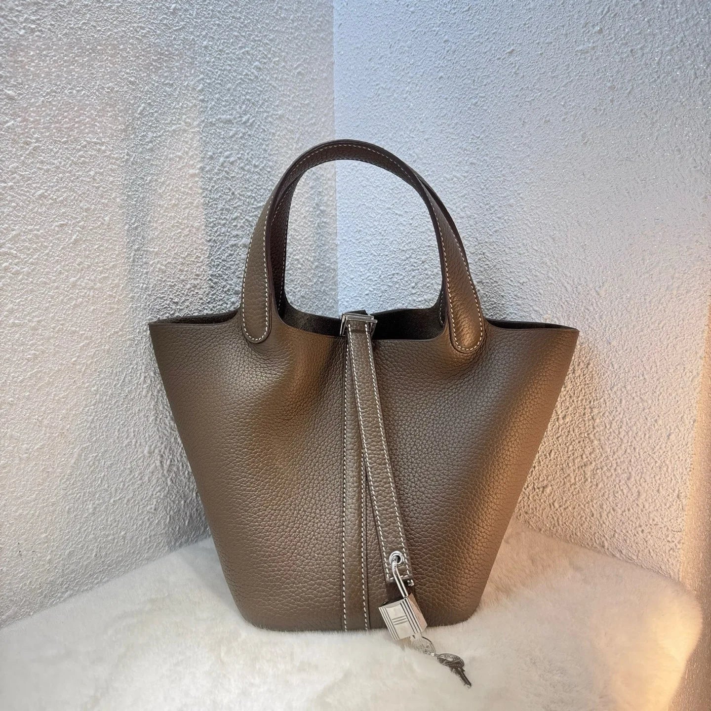 Handcrafted Genuine Leather Bucket Bag