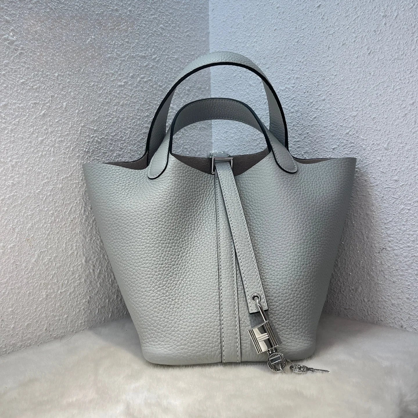 Handcrafted Genuine Leather Bucket Bag