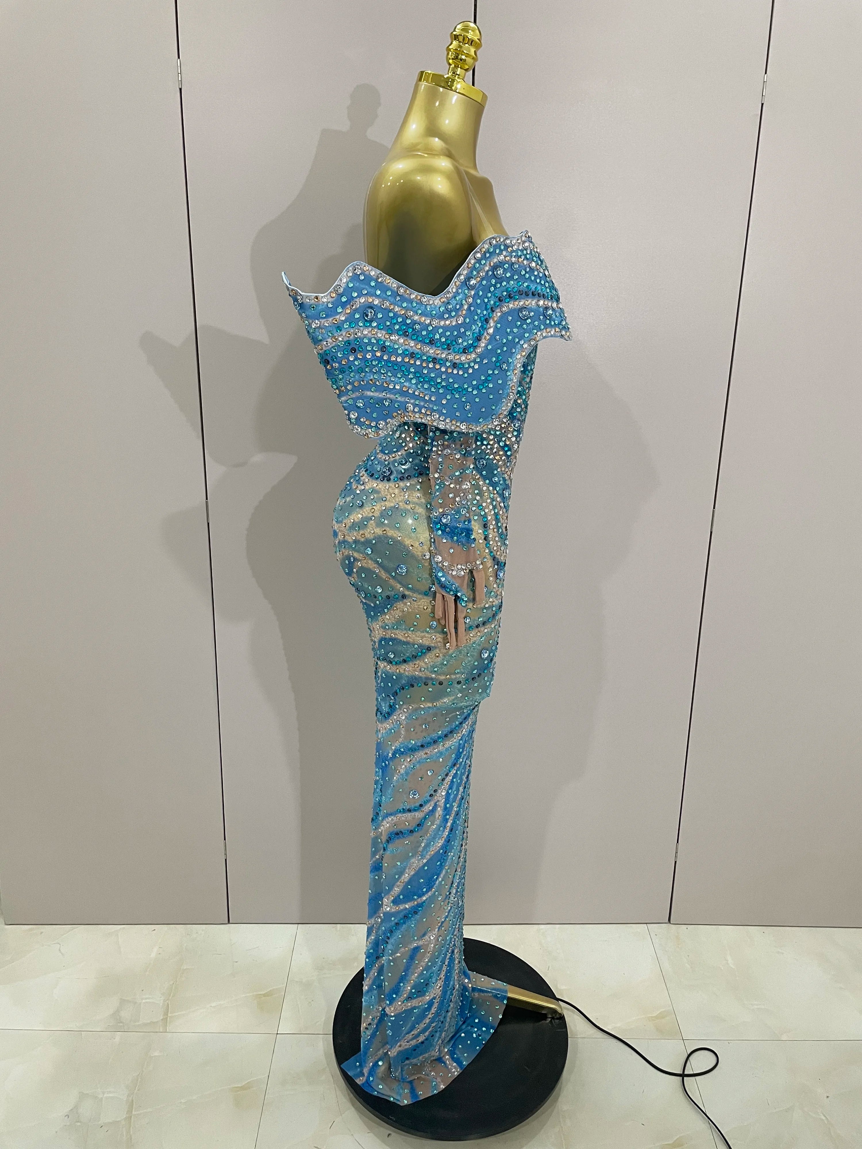 Luxury Blue Rhinestone Long Dress with Gloves – Women’s Party & Evening Gown