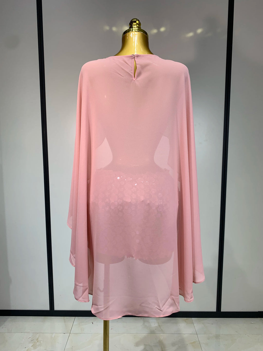 Women’s Sparkly Sequin Flower Sheer 2-Piece Set – Sexy Party & Stagewear