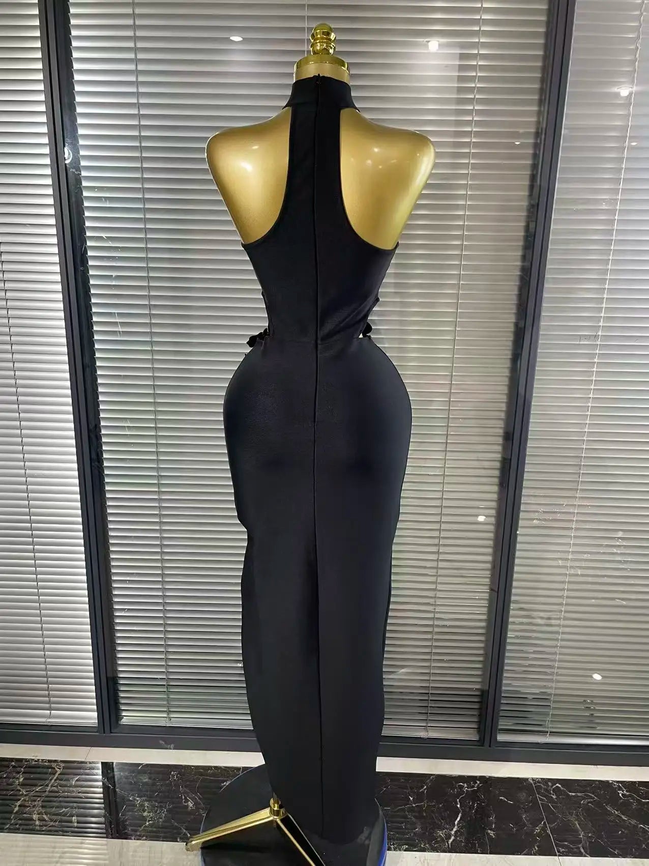 Elegant Off-the-Shoulder Mermaid Dress