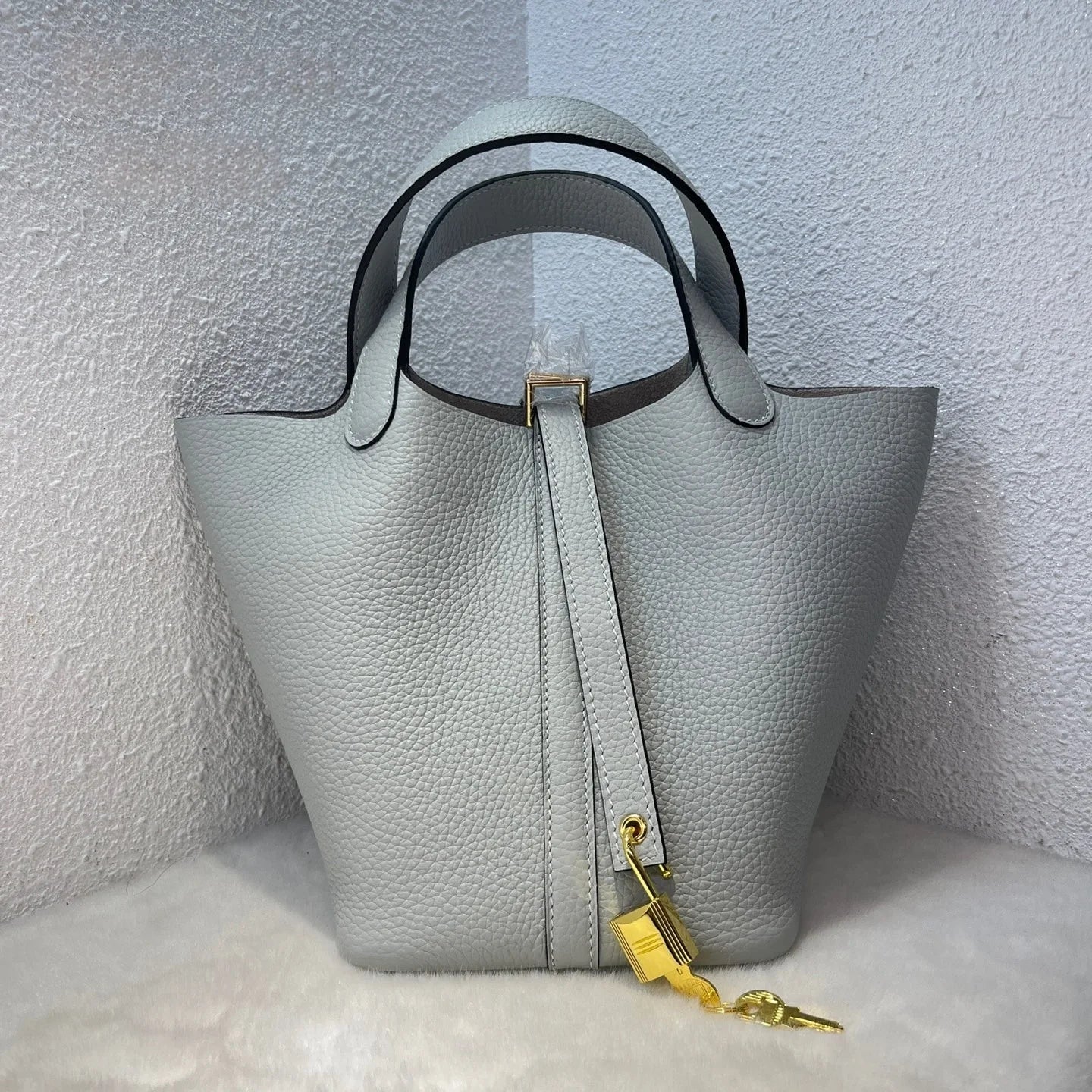 Handcrafted Genuine Leather Bucket Bag