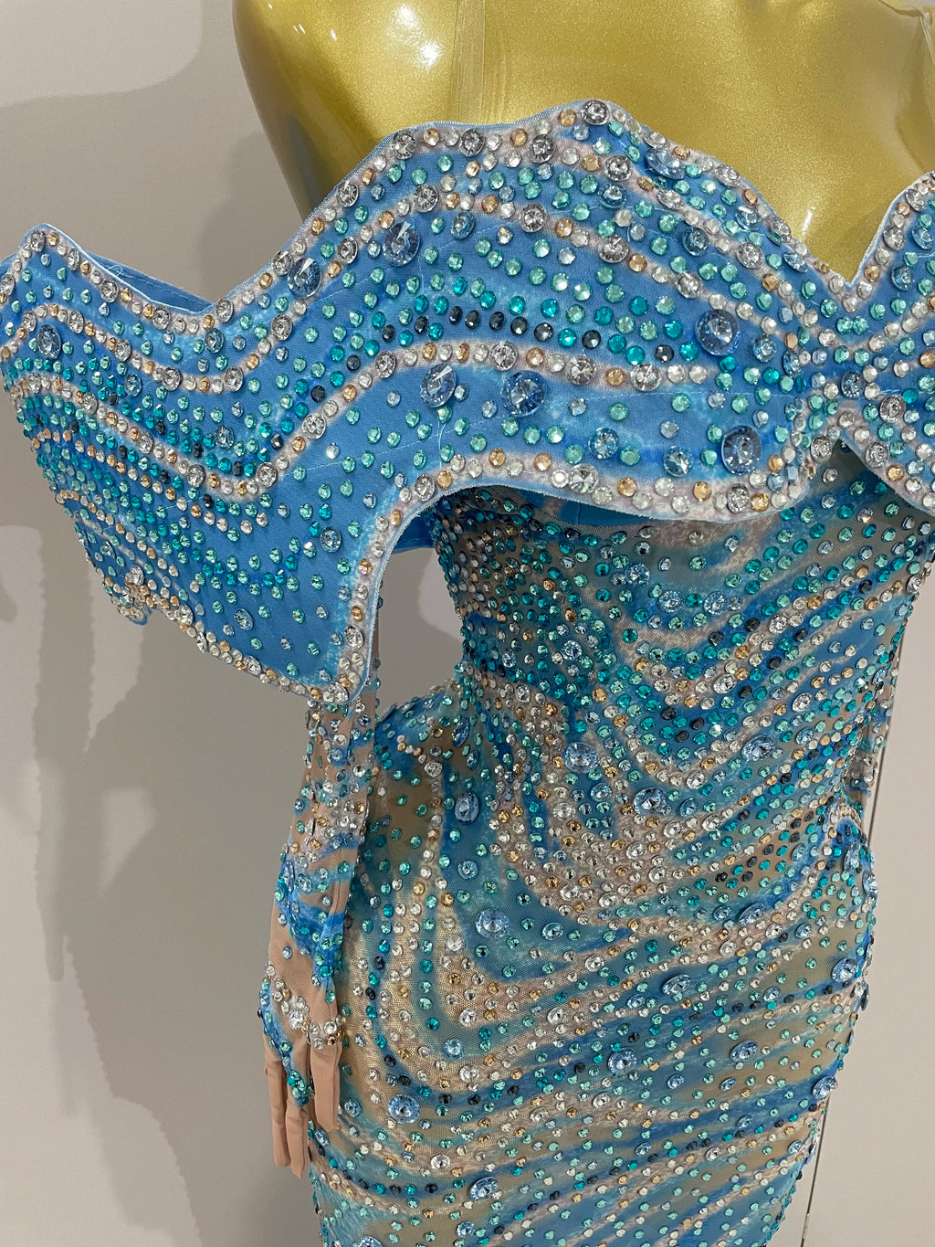 Luxury Blue Rhinestone Long Dress with Gloves – Women’s Party & Evening Gown