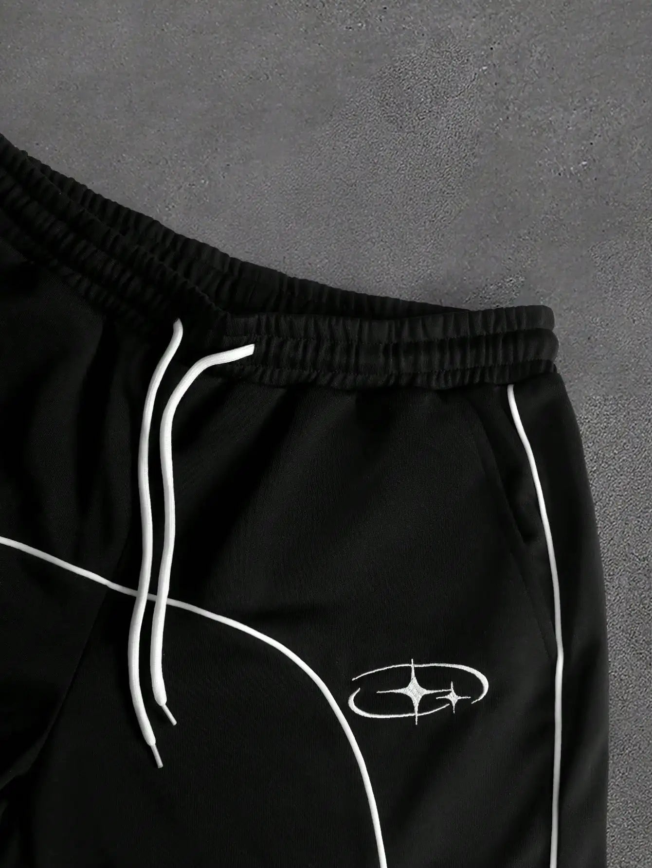 Men's Contrast Piping Graphic Print Shorts Set