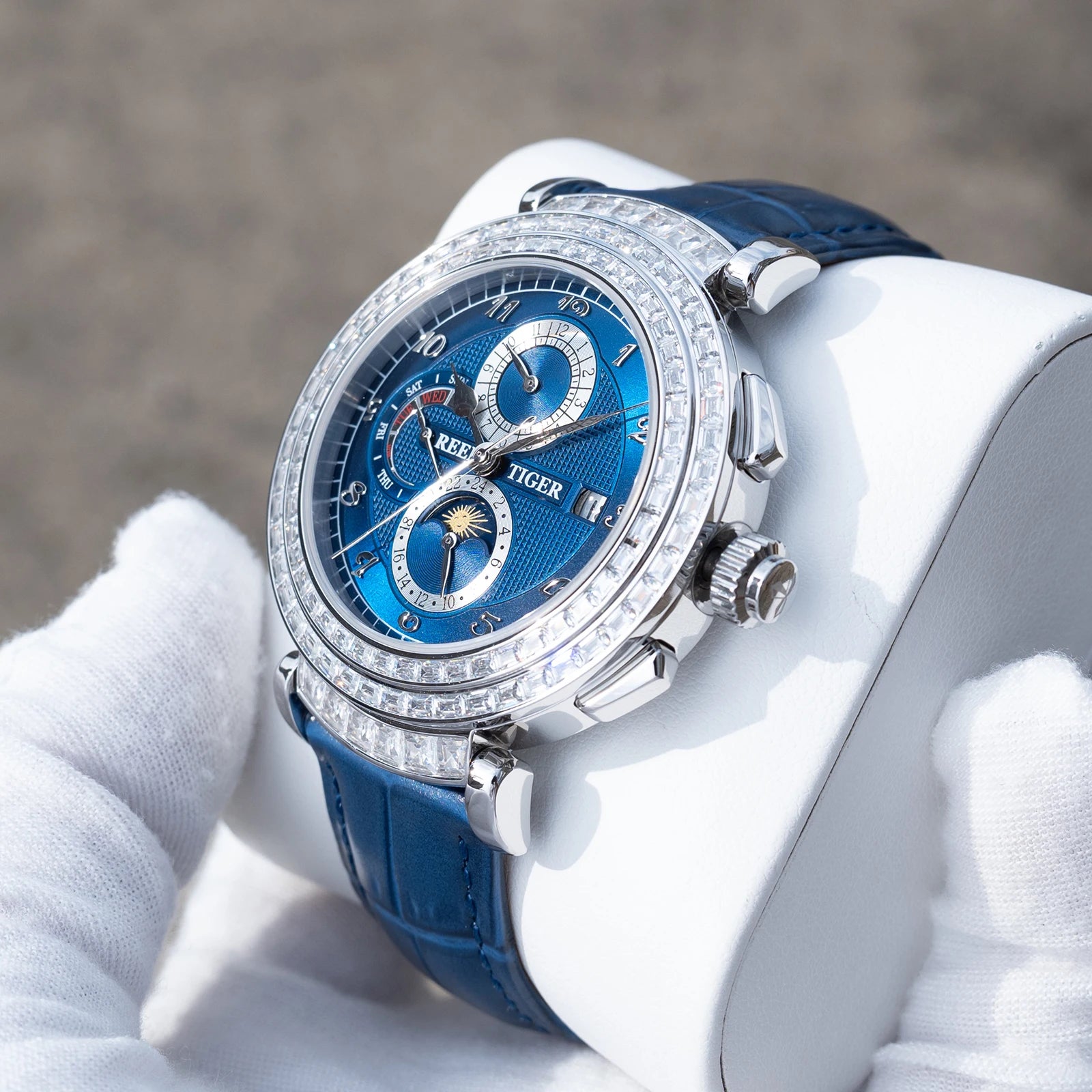 Reef Tiger RGA19S3 Automatic Moonphase Watch