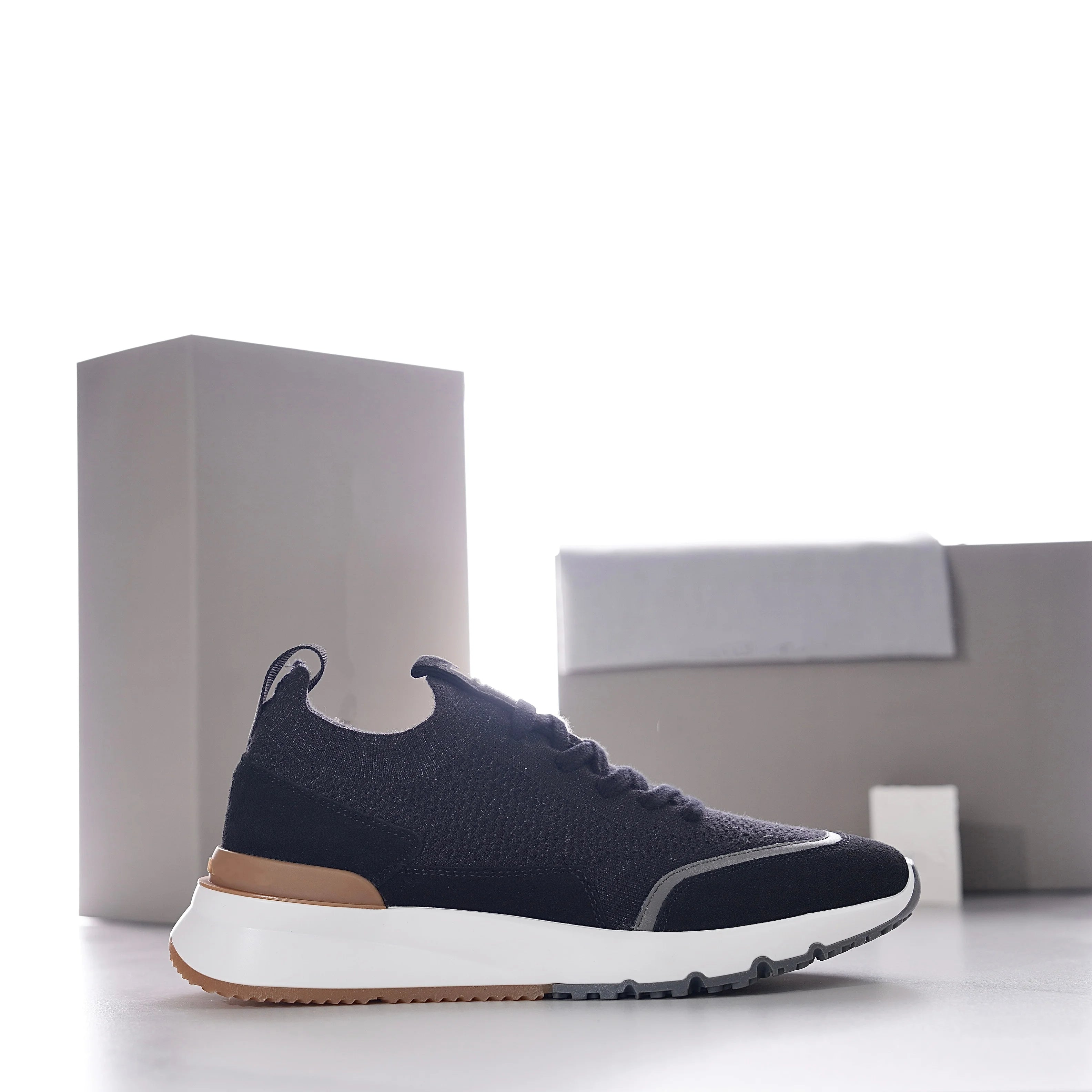 Men’s Breathable Fly-Woven Sneakers – Lightweight Non-Slip Casual Shoes